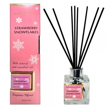 Аромадиффузор Bath & Body Works Strawberry Snowflakes Brand Collection 85 мл